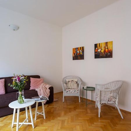 Homey Flat In Vinohrady By Prague Days Exterior photo